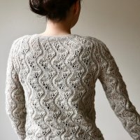 Ажурный пуловер без швов