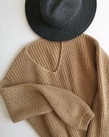Пуловер с японским плечом