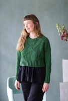 Женский пуловер в двух вариантах длины, связанный спицами