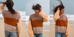 Пуловер с широкими полосками спицами