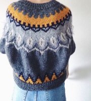 Модный свитер связать спицами