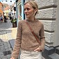 Свитер вязаный спицами сверху вниз без швов