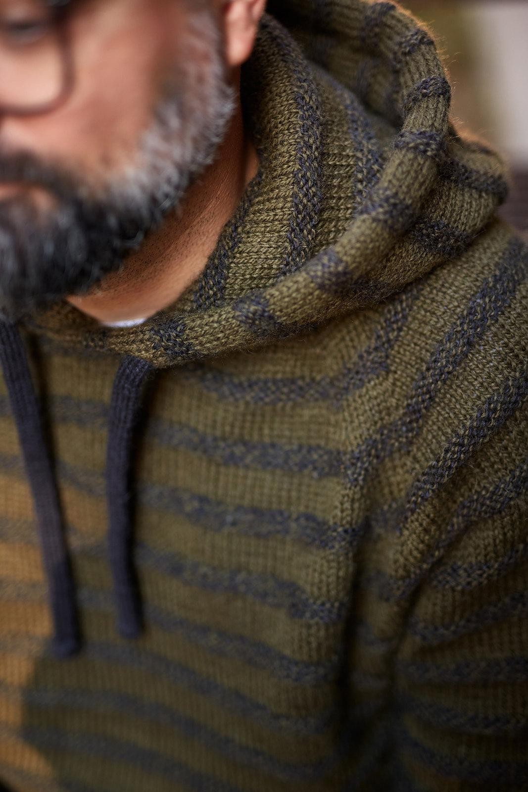 Худи вязаное спицами сверху