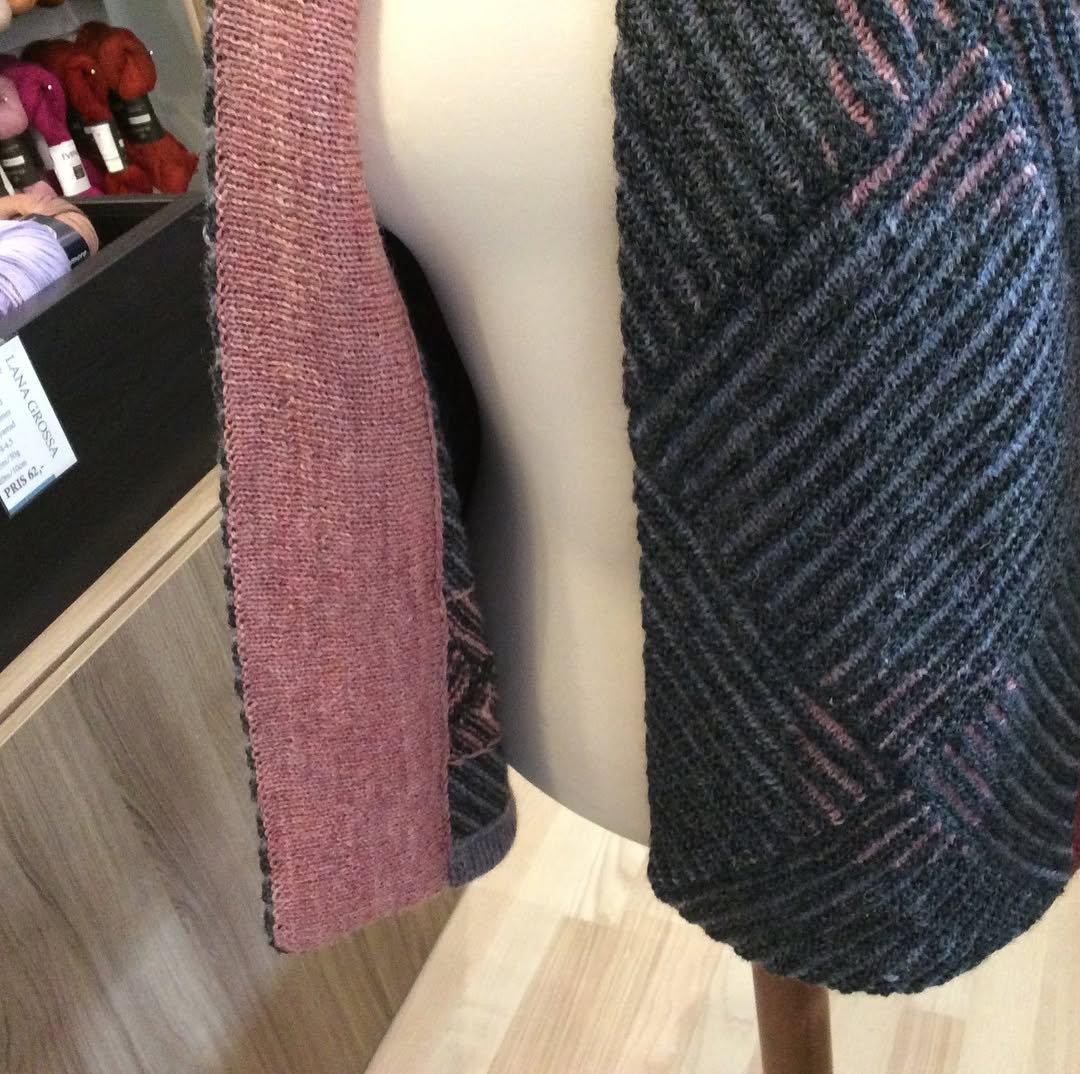 Спицами жакет описание вязания